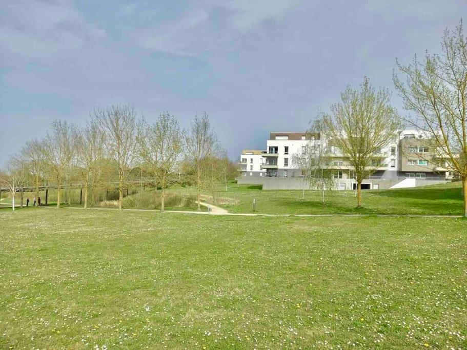 Le Domaine Reserve , Parking Et Ecrin De Verdure Amiens Eksteriør billede