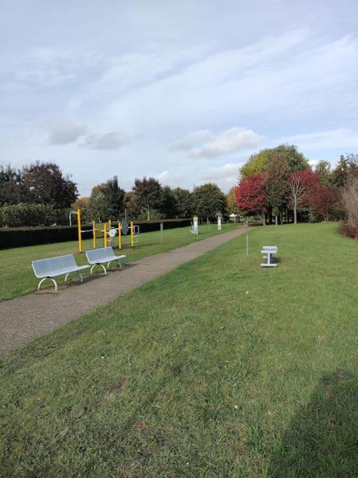 Le Domaine Reserve , Parking Et Ecrin De Verdure Amiens Eksteriør billede